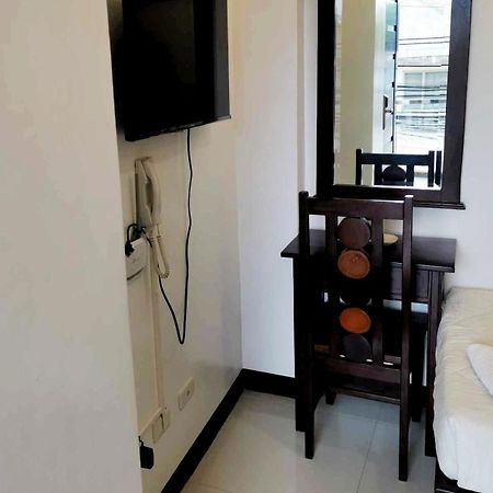 Mj Pension House Talisay  Eksteriør bilde