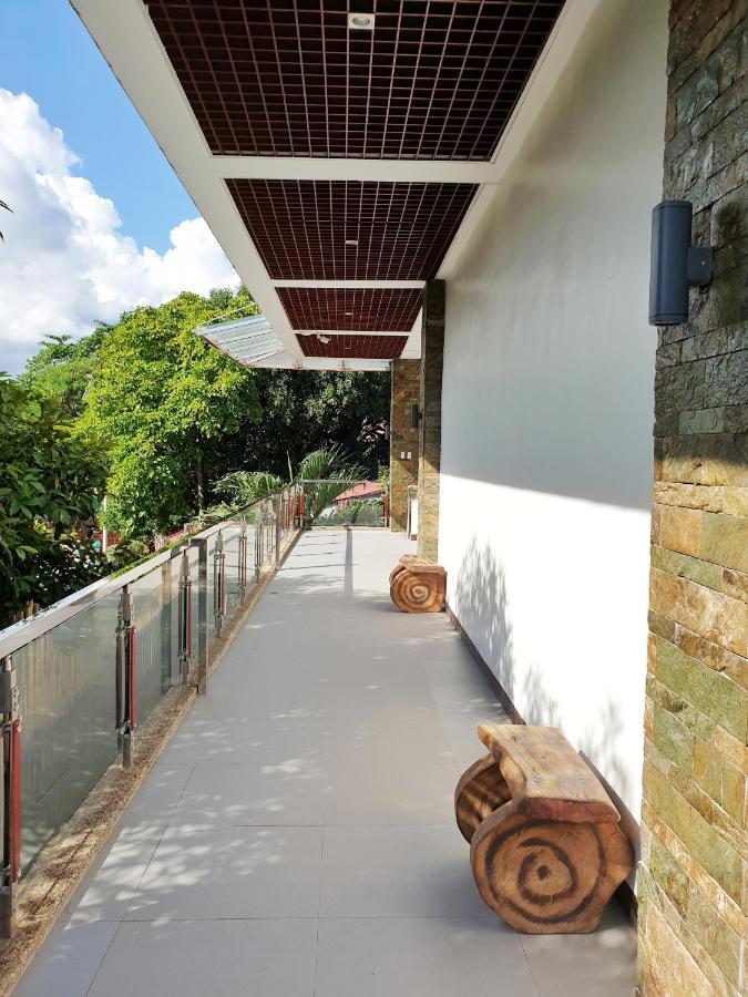 Mj Pension House Talisay  Eksteriør bilde